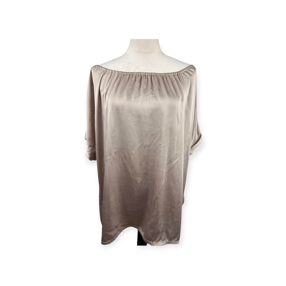 Michael Kors shiny metallic champagne color off shoulders top size Xlarge